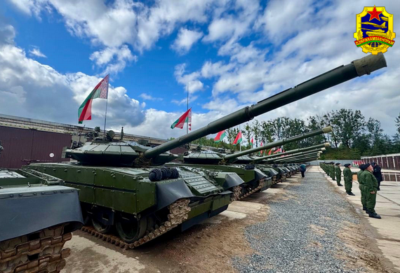 В войска передан первый батальон модернизированных Госкомвоенпромом танков Т-72БМ2